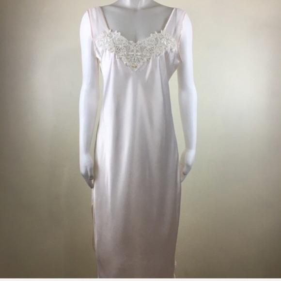 Vintage Intimo Amore Pink Lace Trim Satin Nightgown Size Medium - Picture 4 of 9